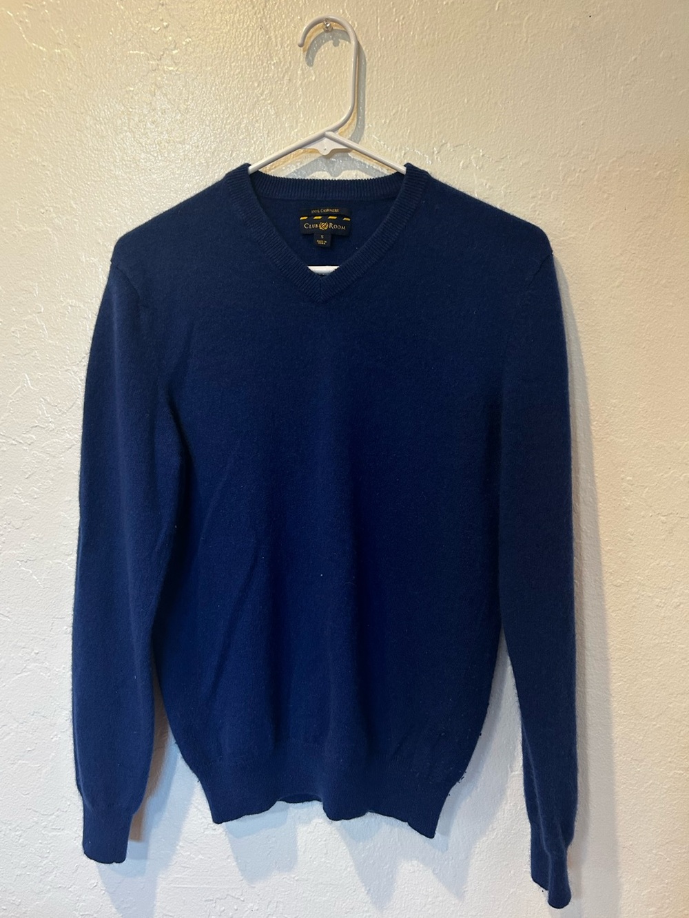 100% Cashmere Unisex Dark Navy V-Neck Sweater